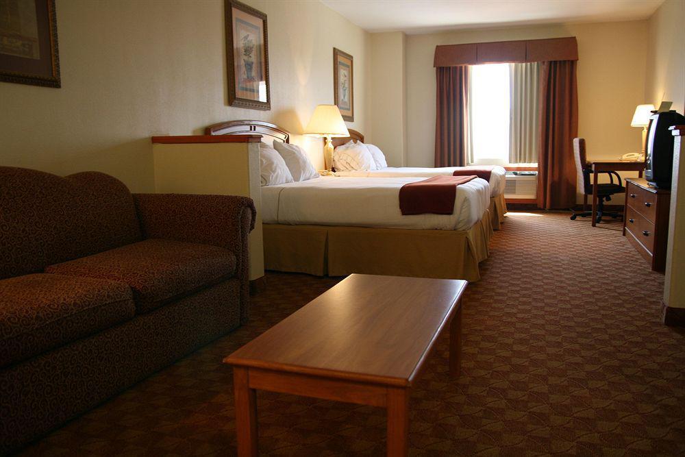 Holiday Inn Express Hotel And Suites Brownsville By Ihg Rom bilde