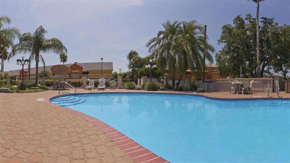 Holiday Inn Express Hotel And Suites Brownsville By Ihg Eksteriør bilde