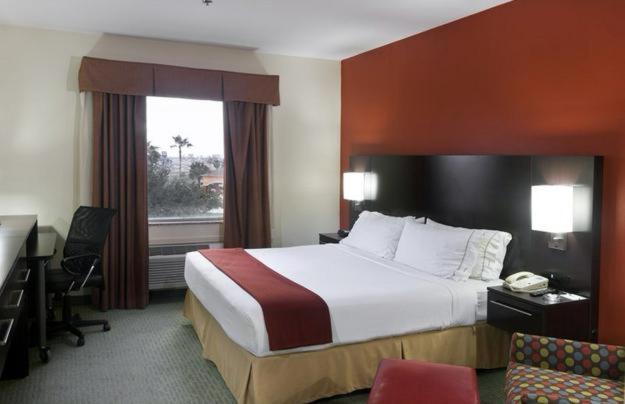 Holiday Inn Express Hotel And Suites Brownsville By Ihg Eksteriør bilde