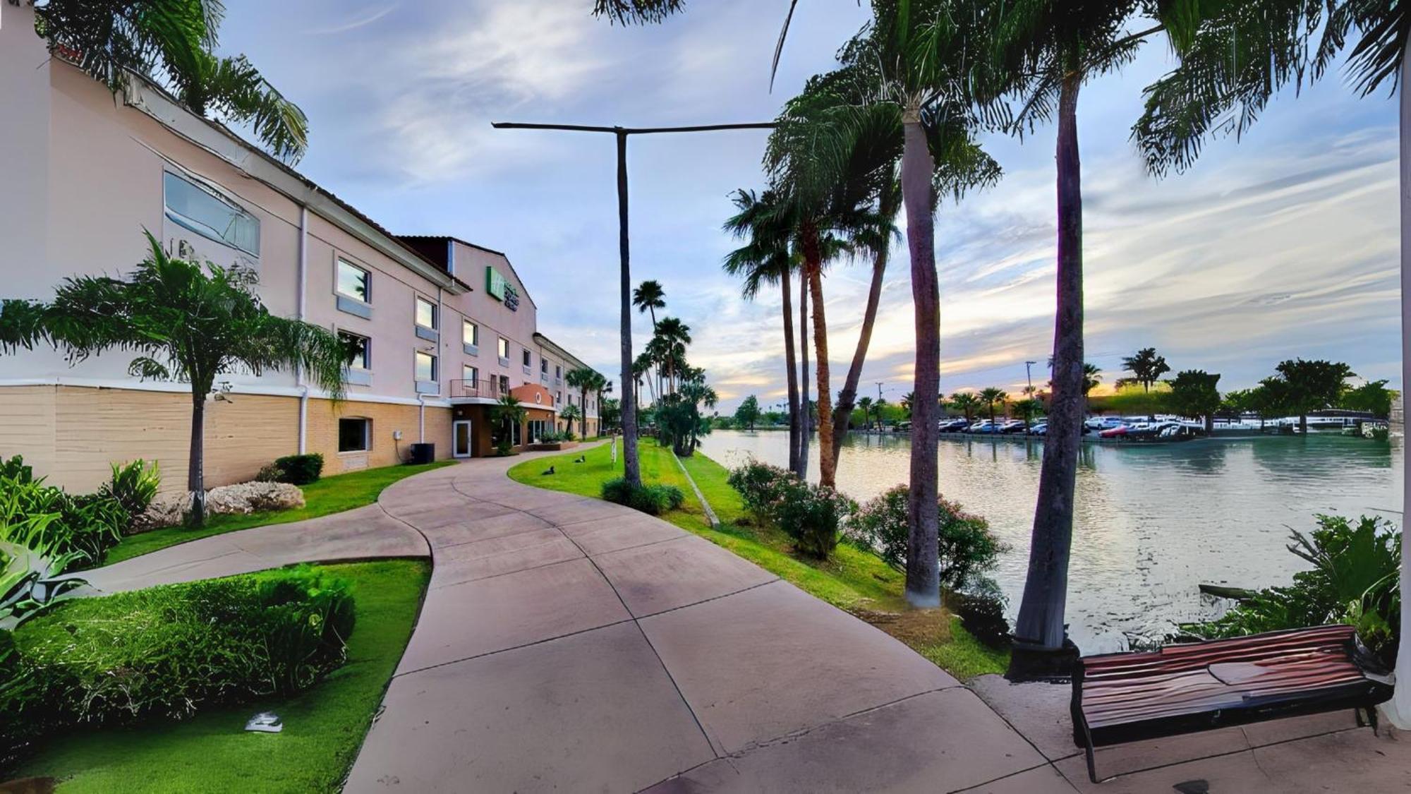 Holiday Inn Express Hotel And Suites Brownsville By Ihg Eksteriør bilde